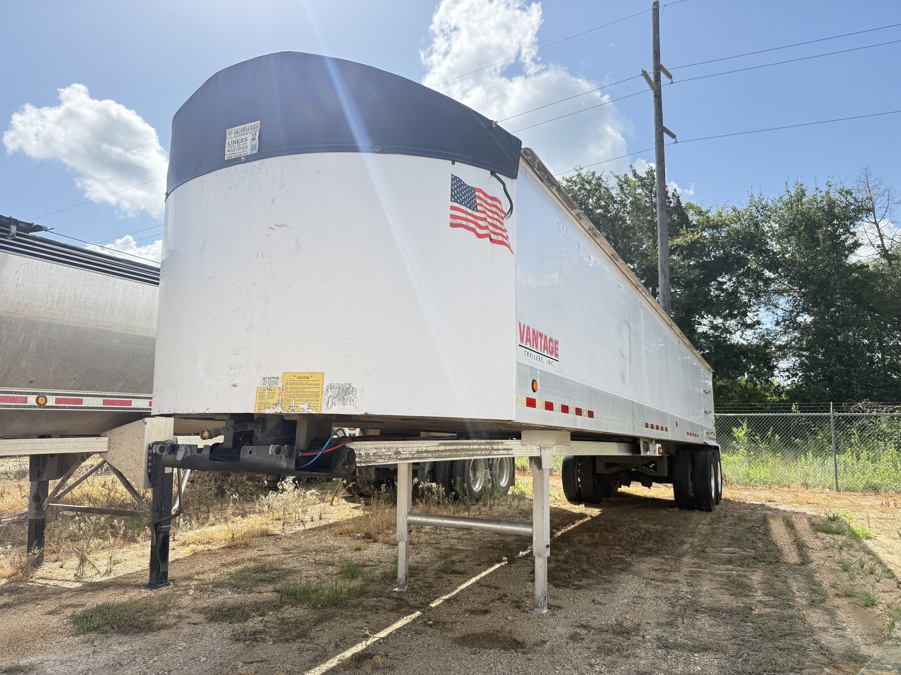 2019 Vantage END DUMP - Photo 1