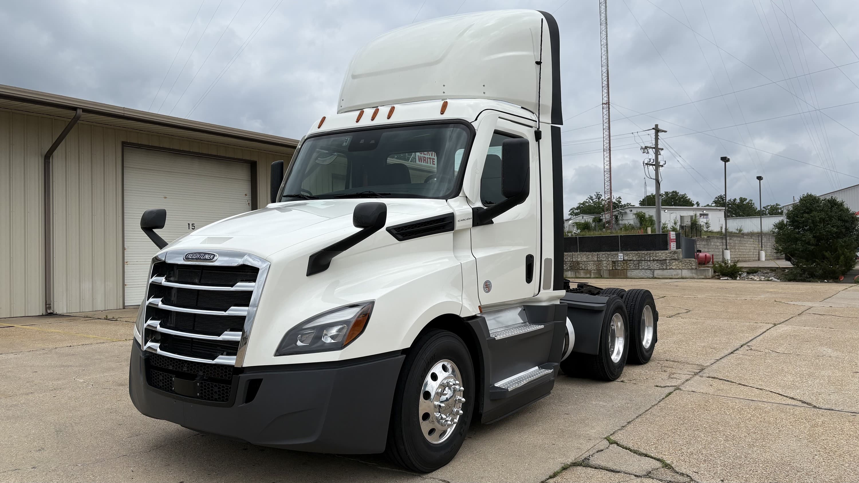 2022 Freightliner CA126 Cascadia - Photo 1