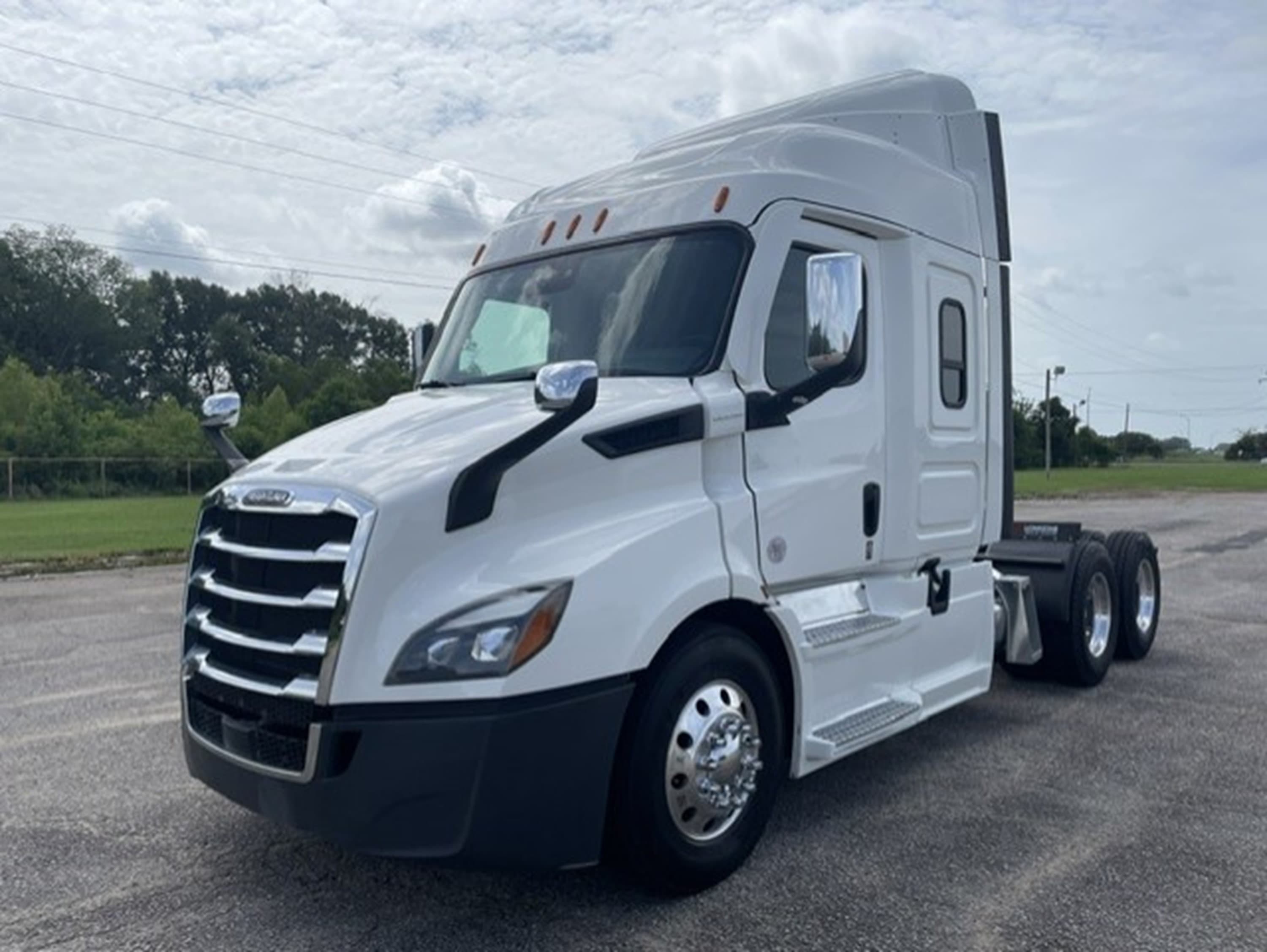 2022 Freightliner CA116 Cascadia - Photo 1
