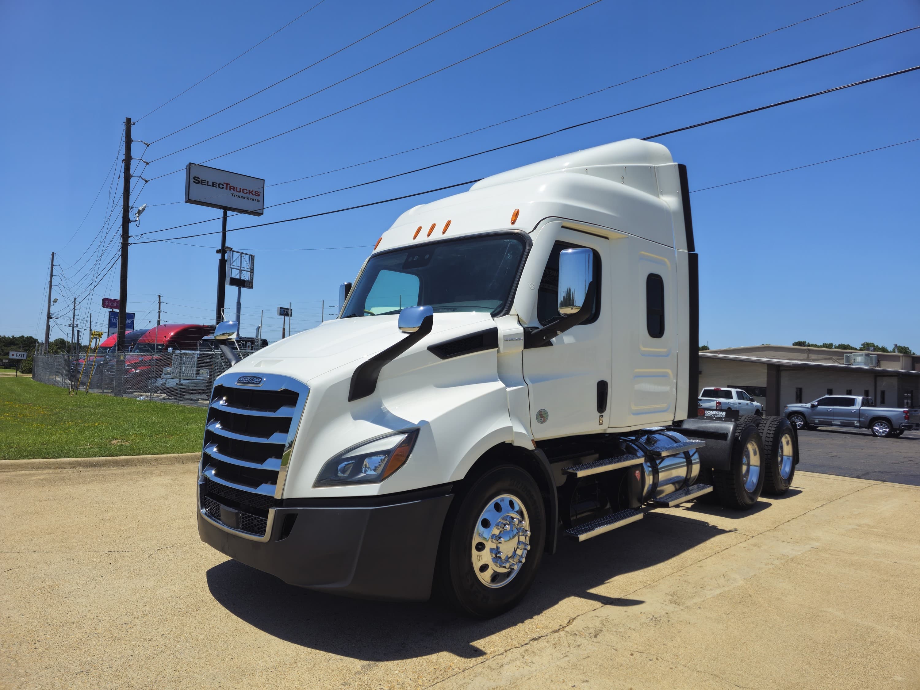 2022 Freightliner CA116 Cascadia - Photo 1