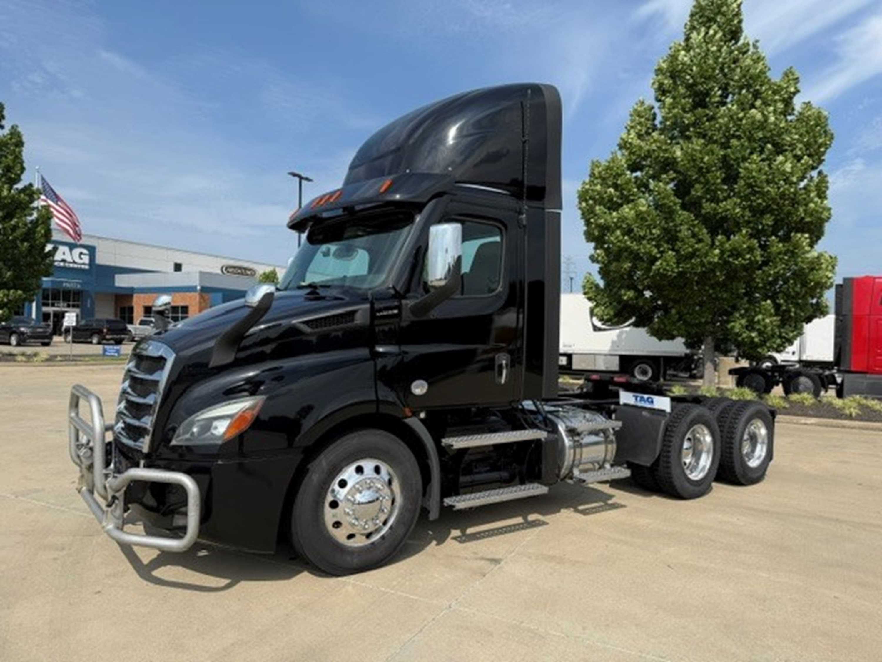 2023 Freightliner CA116 Cascadia - Photo 1