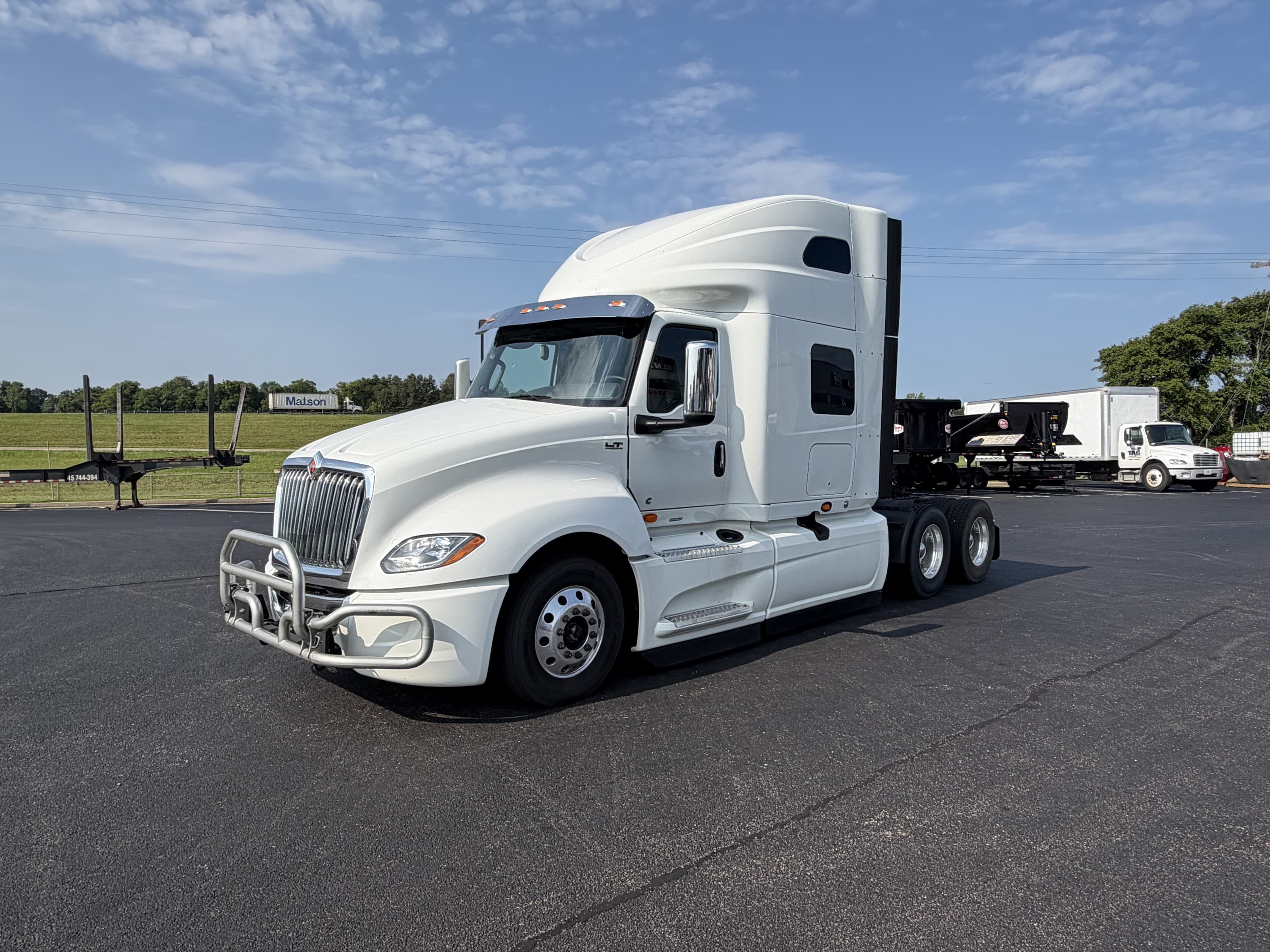 2024 International LT625 - Photo 1