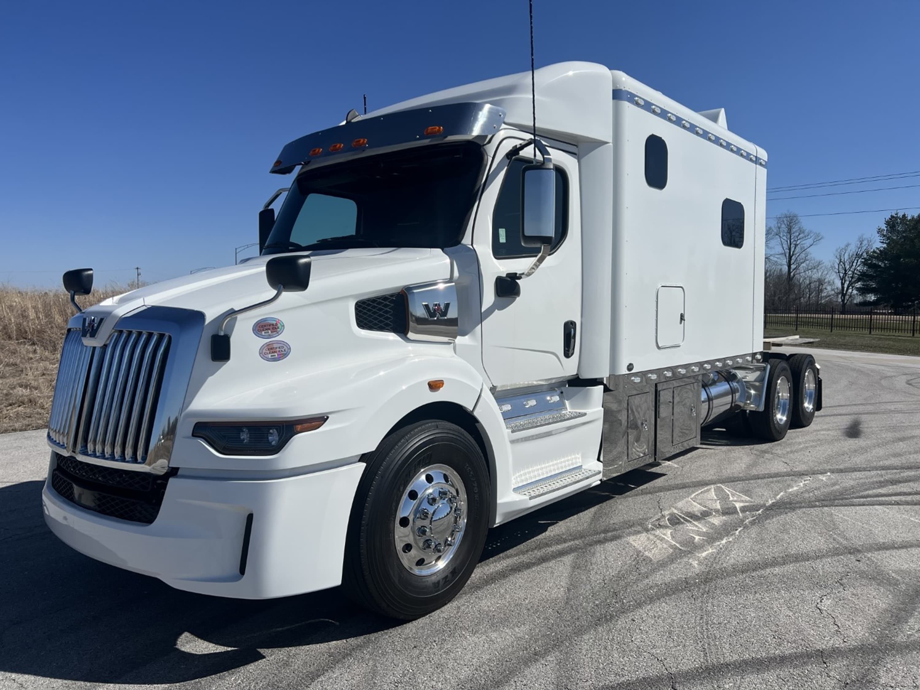 2025 Western Star 57X - Photo 1