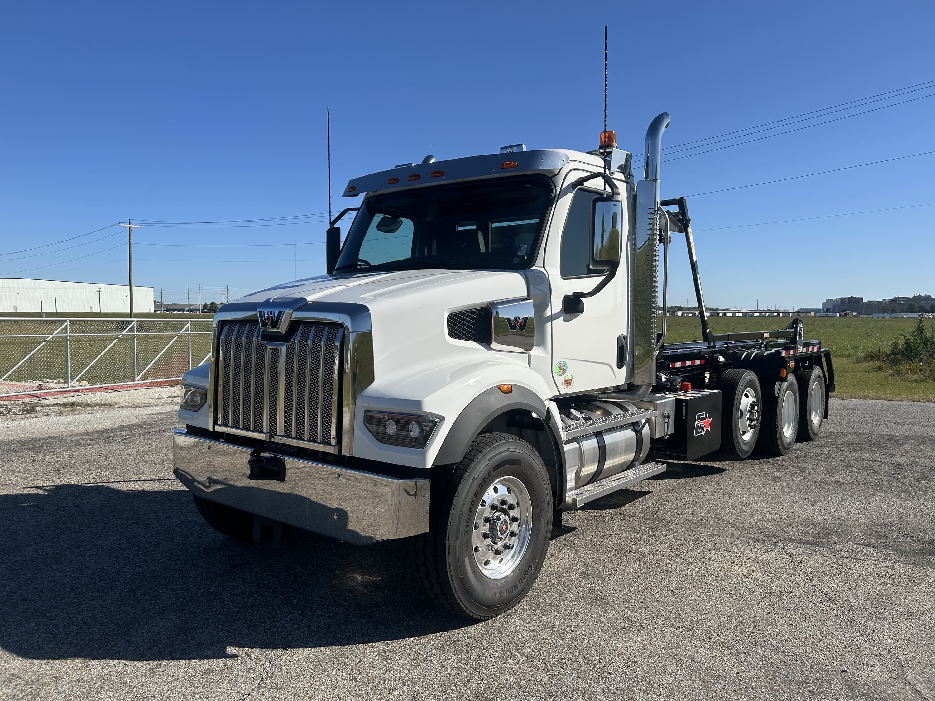 2026 Western Star 47X - Photo 1