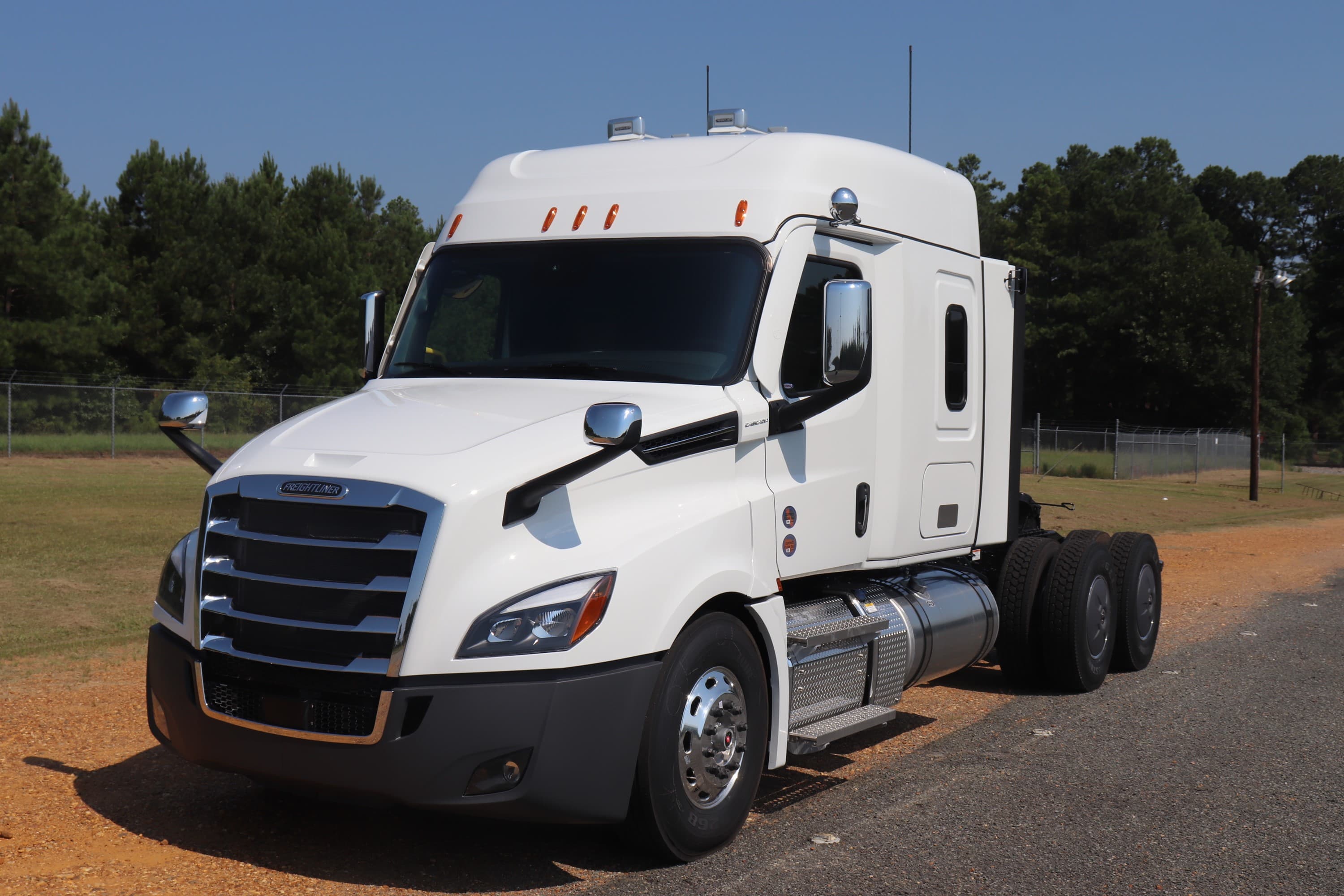 2026 Freightliner CA126 Cascadia - Photo 1
