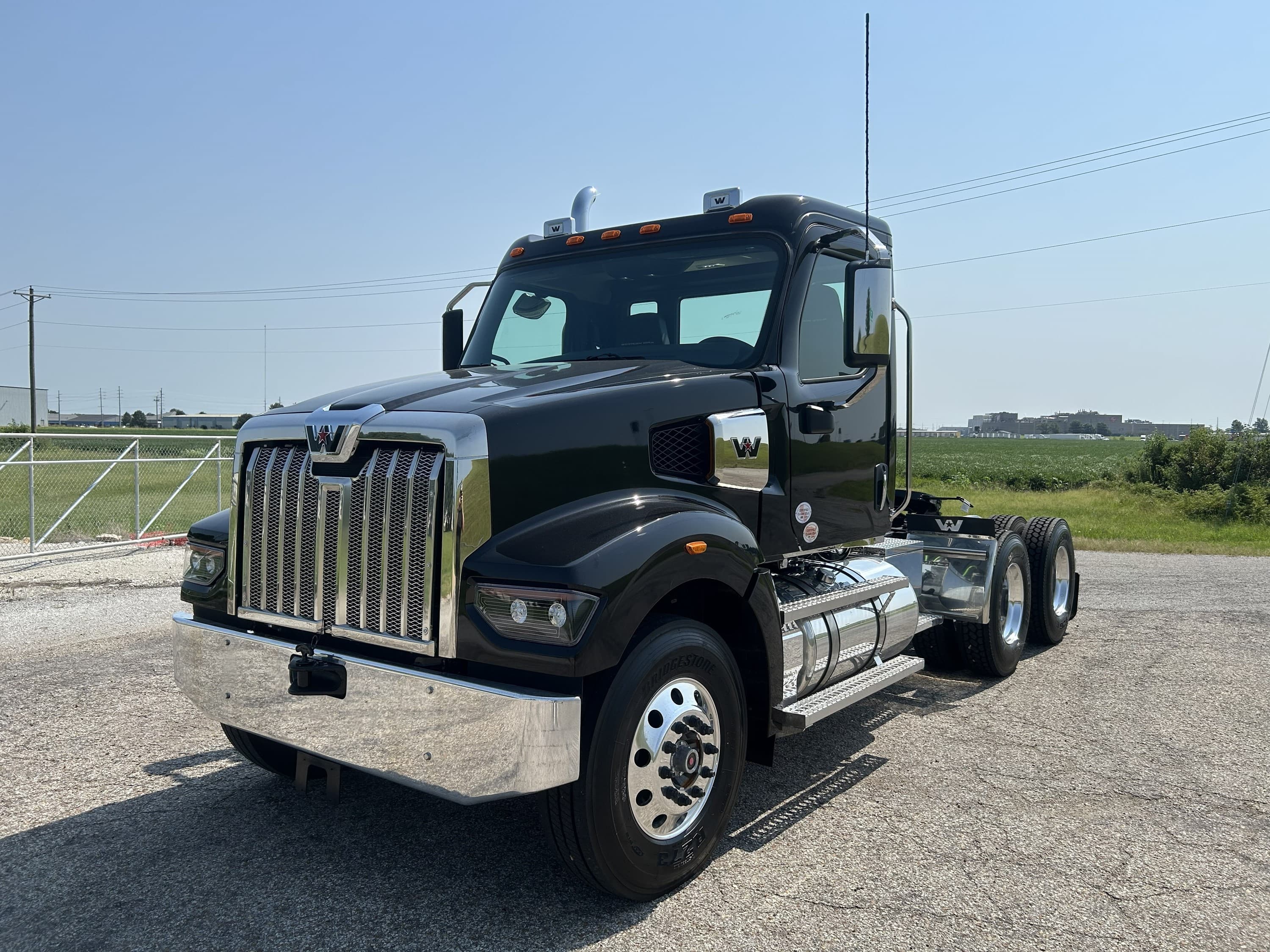 2027 Western Star 49X - Photo 1