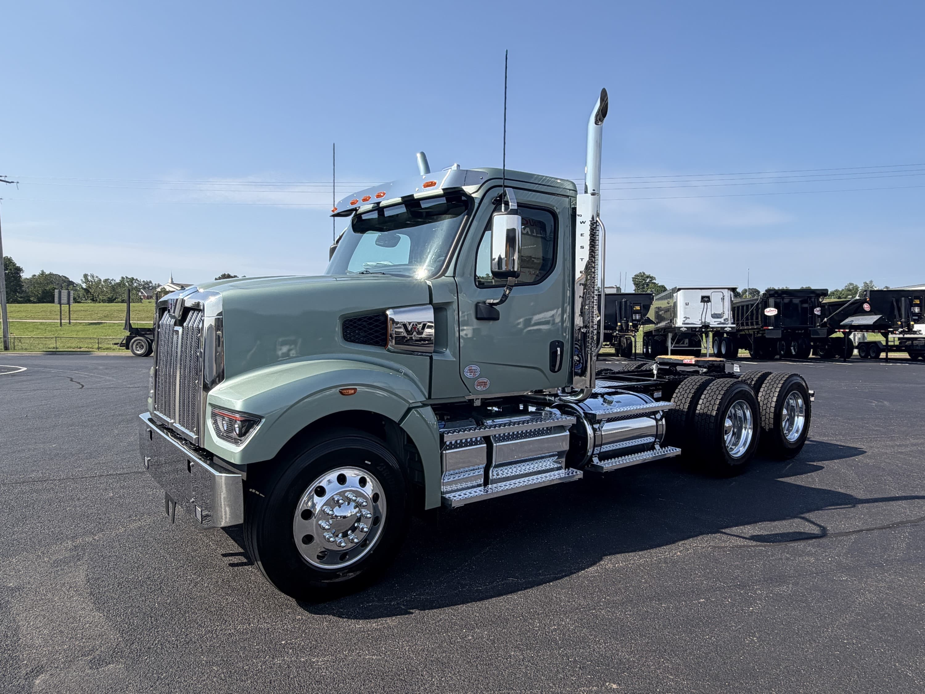 2027 Western Star 49X - Photo 1