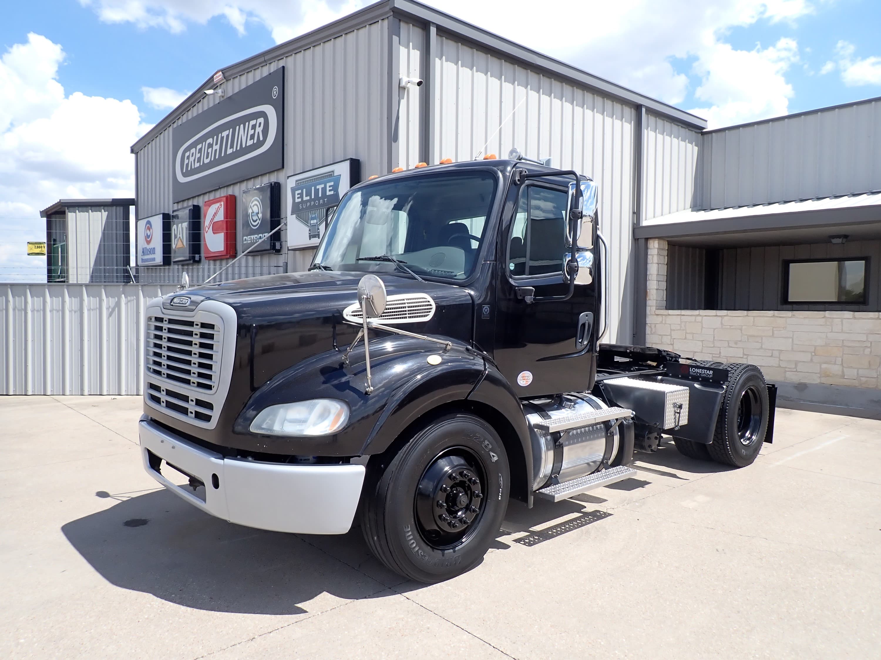 2017 Freightliner M2 112